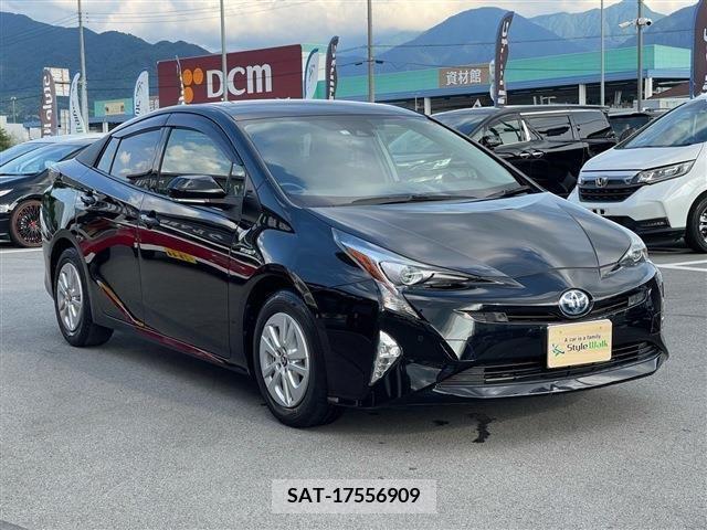 Toyota PRIUS 2018-02 377874-2
