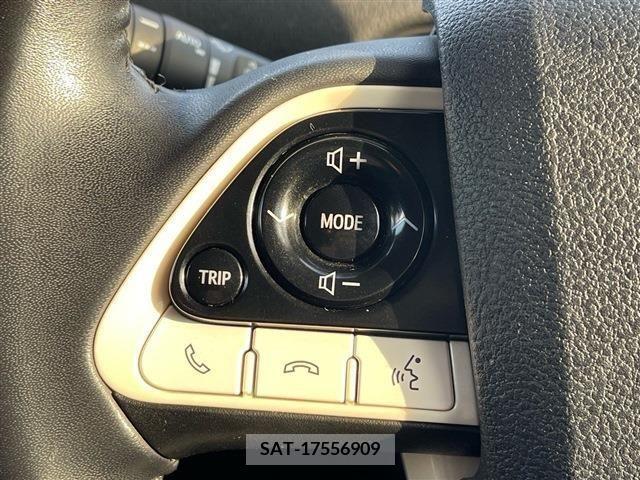 Toyota PRIUS 2018-02 377874-19