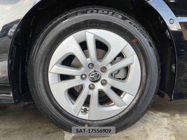 Toyota PRIUS 2018-02 377874-26