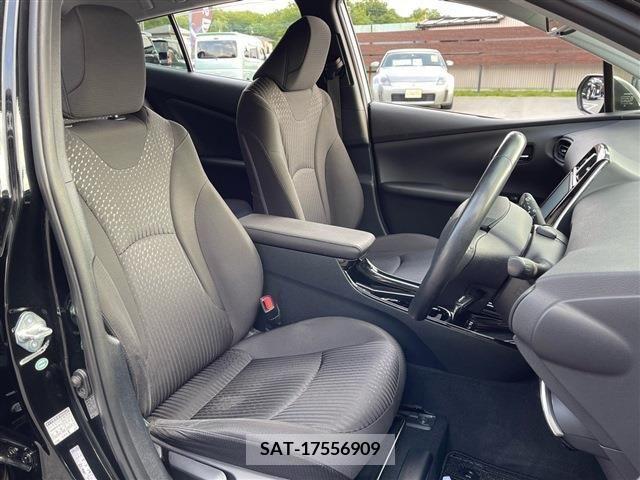Toyota PRIUS 2018-02 377874-9
