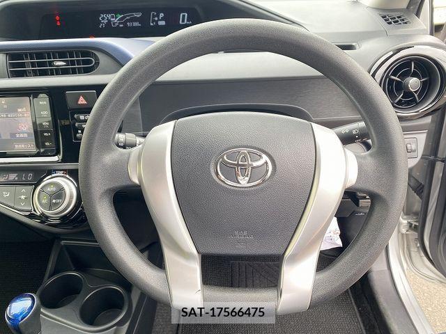 Toyota AQUA 2015-03 314231-21