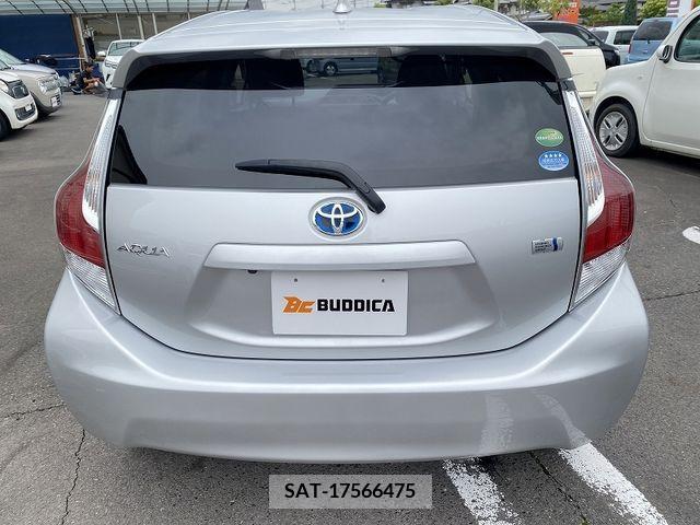 Toyota AQUA 2015-03 314231-7