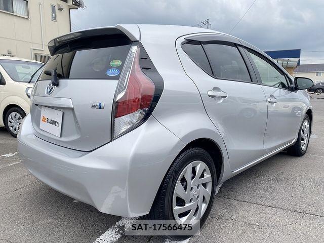 Toyota AQUA 2015-03 314231-6