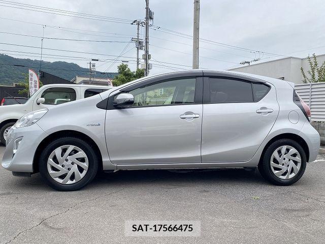 Toyota AQUA 2015-03 314231-4