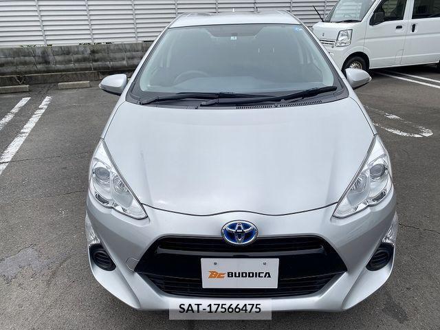 Toyota AQUA 2015-03 314231-2