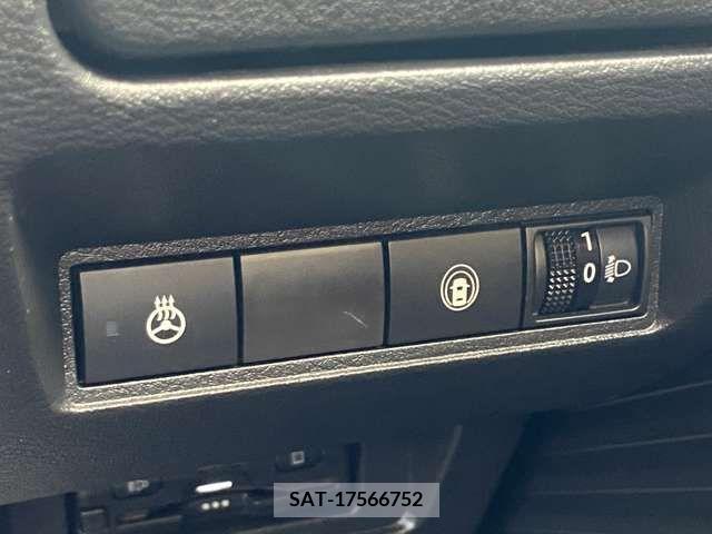 Nissan NOTE 2021-08 204802-7