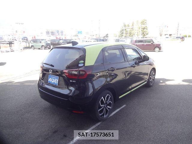 Honda FIT 2020-05 237033-1