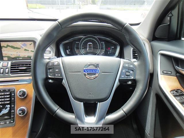 Volvo XC60 2016-12 374506-9