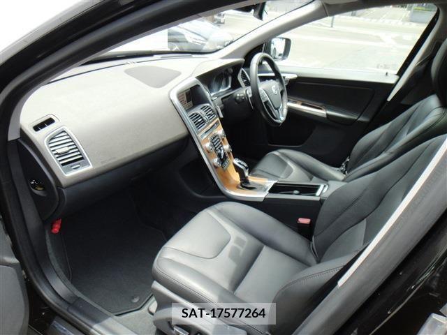 Volvo XC60 2016-12 374506-8