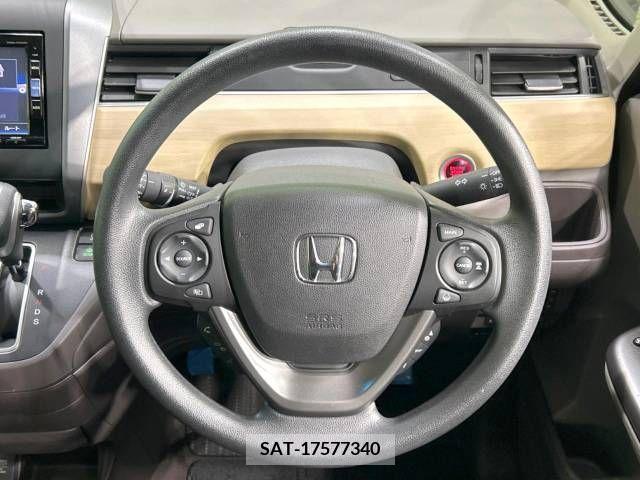 Honda FREED 2017-01 270515-11