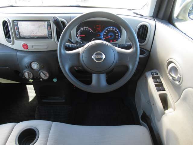 Nissan CUBE 2010-08 1041-12