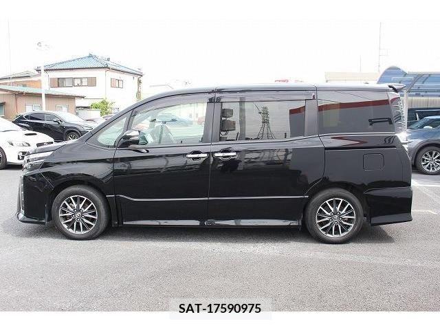 Toyota VOXY 2020-11 289095-8
