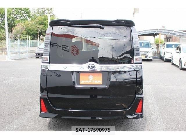 Toyota VOXY 2020-11 289095-7
