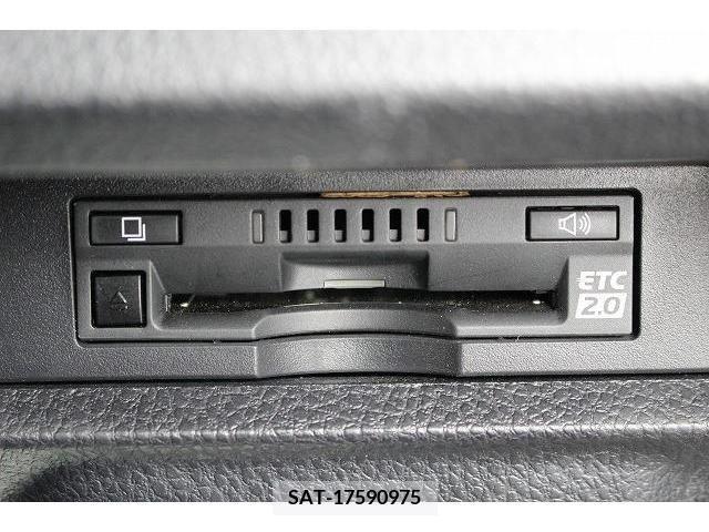 Toyota VOXY 2020-11 289095-4