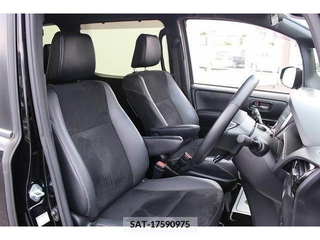 Toyota VOXY 2020-11 289095-13