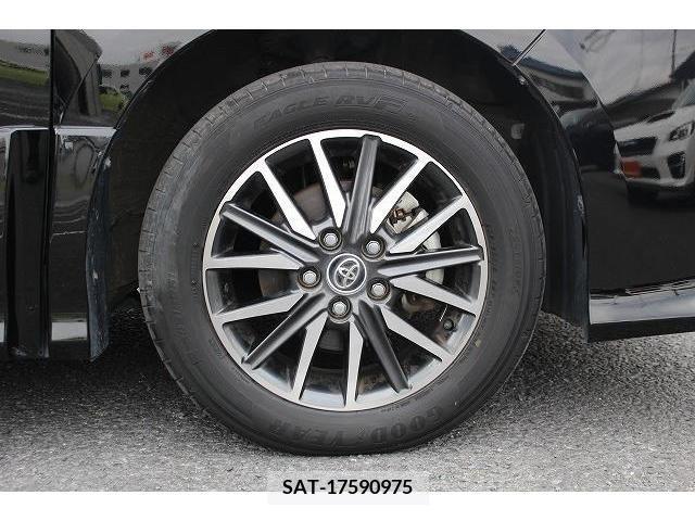 Toyota VOXY 2020-11 289095-11