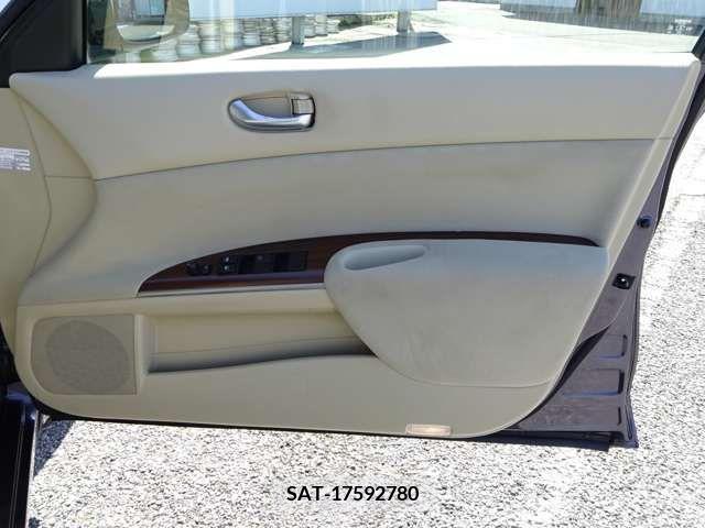 Nissan TEANA 2011-11 240979-11