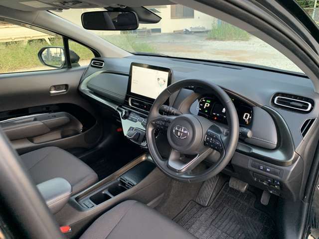 Toyota AQUA 2021-08 12215-11