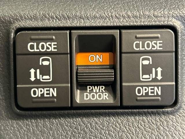 Toyota SIENTA 2017-06 187966-6