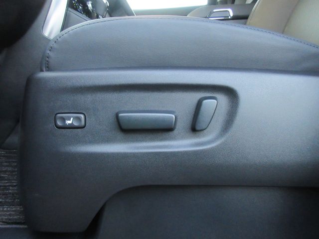 Toyota ALPHARD 2023-02 196555-20