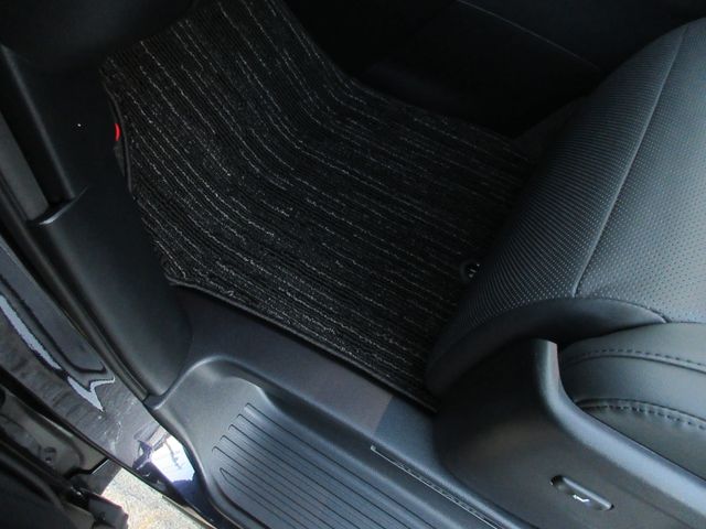 Toyota ALPHARD 2023-02 196555-19