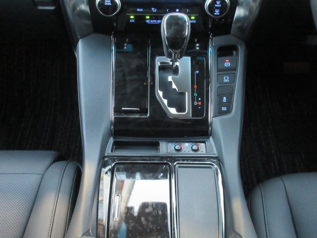 Toyota ALPHARD 2023-02 196555-29