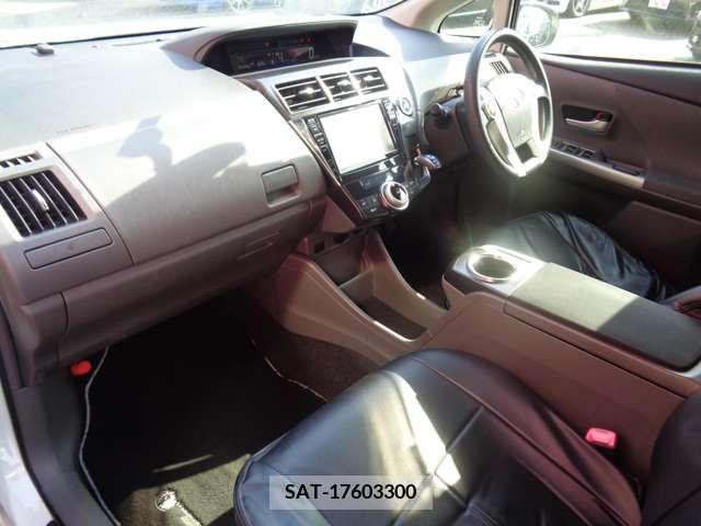 Toyota PRIUS ALPHA 2014-02 282421-9