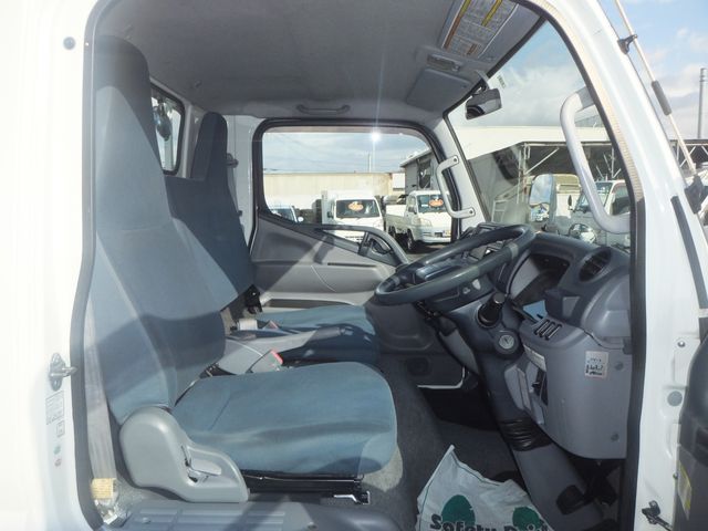 Mitsubishi CANTER 2015-03 186169-15