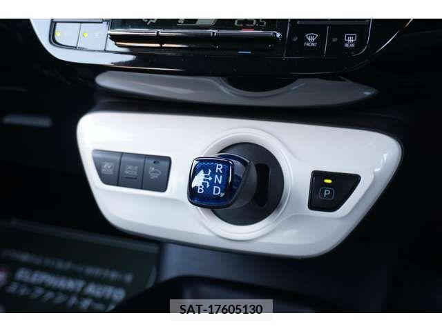 Toyota PRIUS 2016-12 224510-11