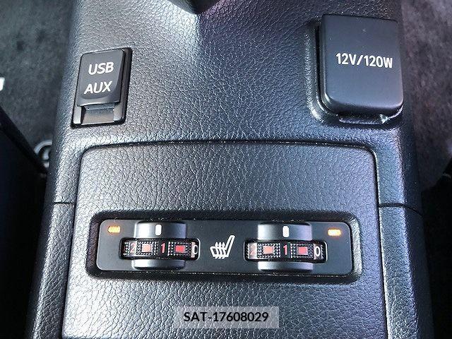 Lexus HS 2011-11 210559-5