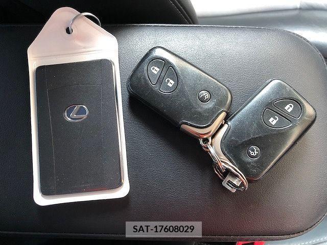 Lexus HS 2011-11 210559-16