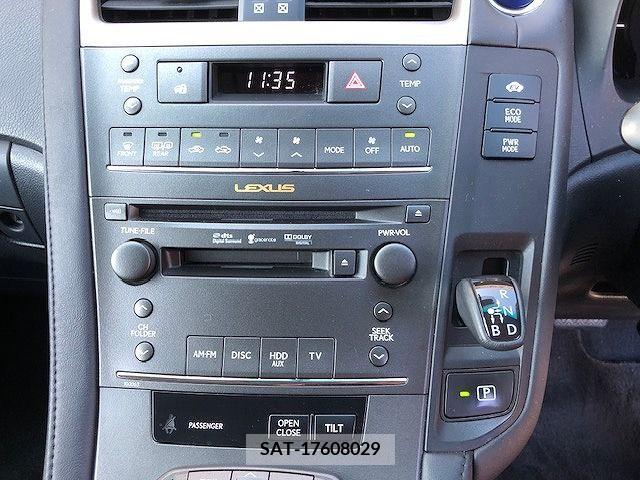 Lexus HS 2011-11 210559-14