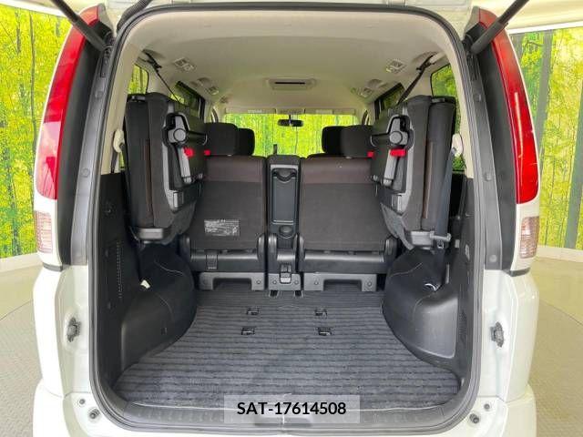 Nissan SERENA 2009-04 367652-11