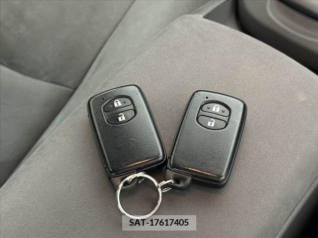Toyota PRIUS 2009-09 366525-5