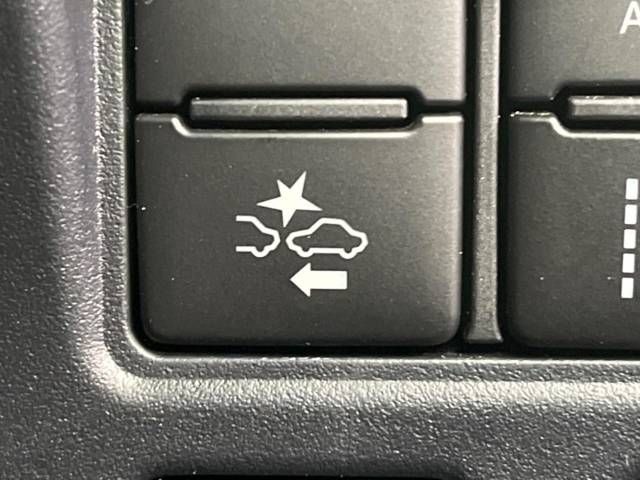 Toyota VOXY HYBRID 2019-01 193197-4