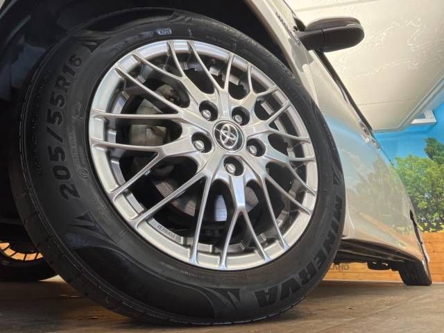 Toyota VOXY HYBRID 2019-01 193197-13