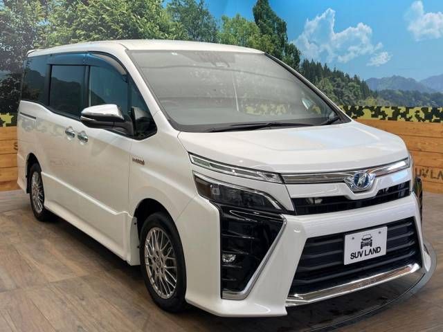 Toyota VOXY HYBRID 2019-01 193197-16