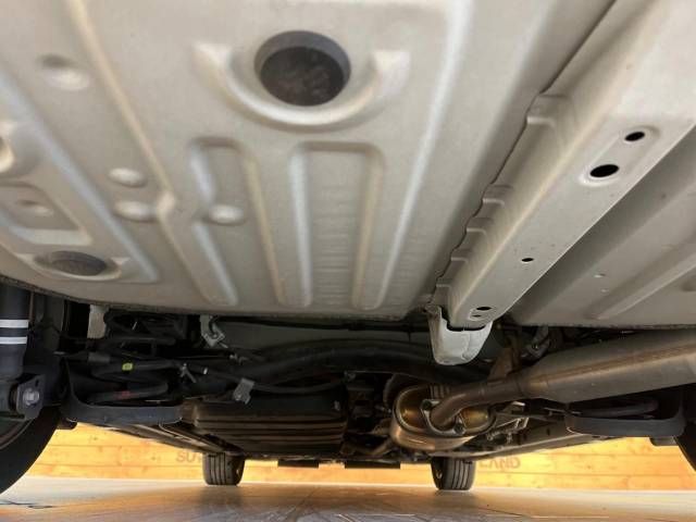 Toyota VOXY HYBRID 2019-01 193197-19
