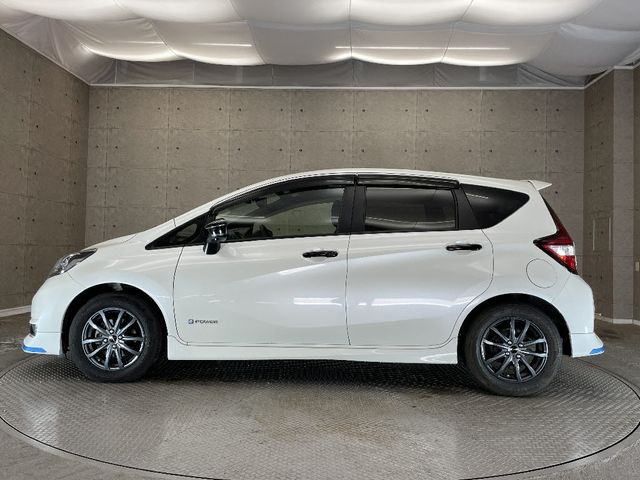 Nissan NOTE 2019-03 11923-14
