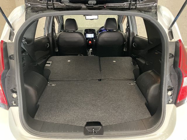 Nissan NOTE 2019-03 11923-8