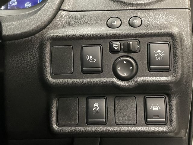 Nissan NOTE 2019-03 11923-20