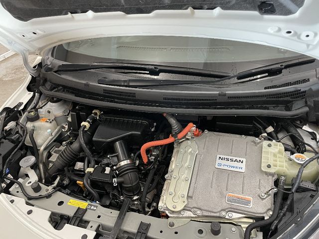 Nissan NOTE 2019-03 11923-26