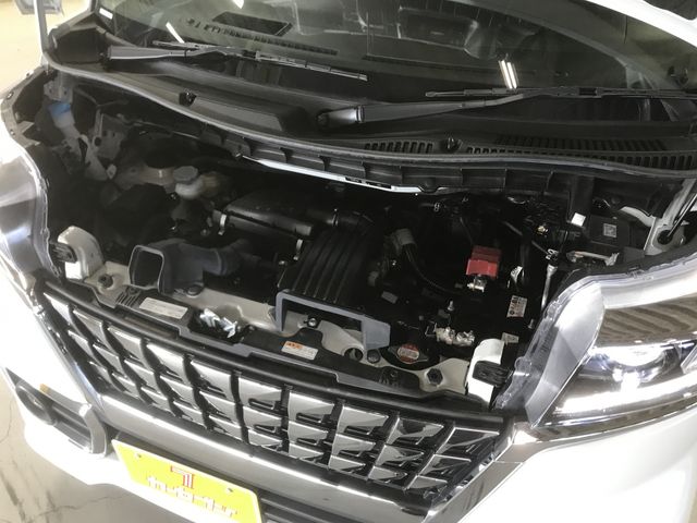 Suzuki SPACIA 2022-07 187685-27