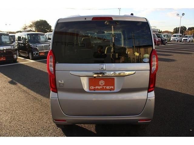 Honda N BOX 2017-10 181725-8