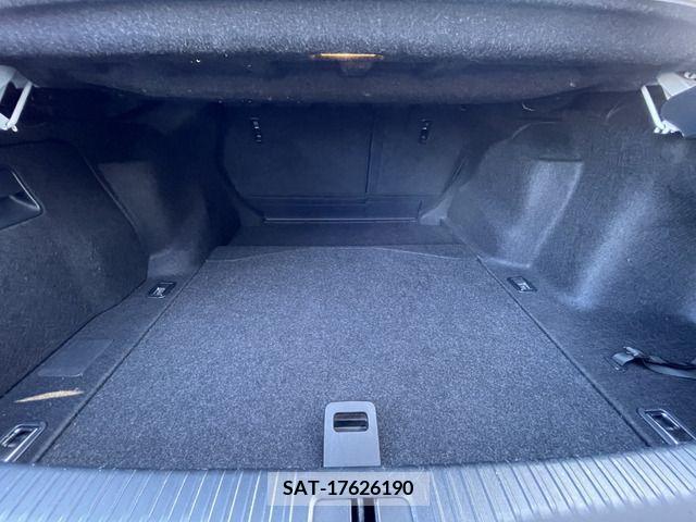 Lexus IS 2013-11 221921-12