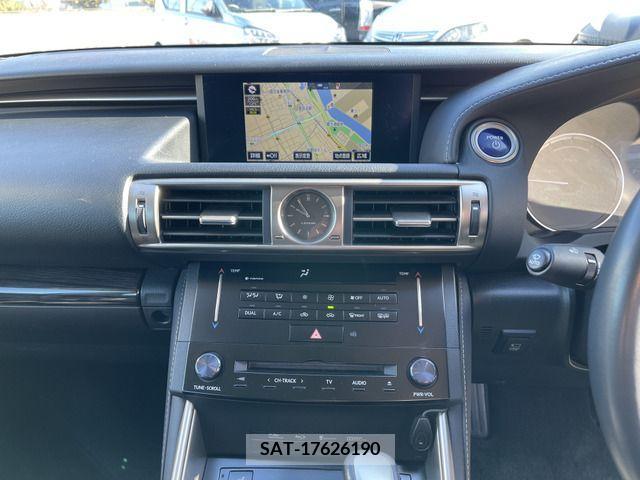 Lexus IS 2013-11 221921-13