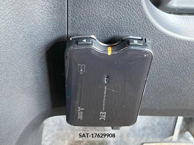 Toyota VITZ 2015-02 288587-4