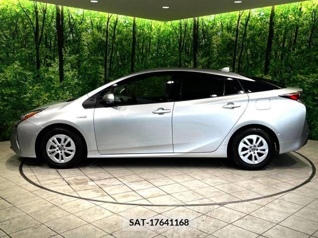 Toyota PRIUS 2018-02 366596-18
