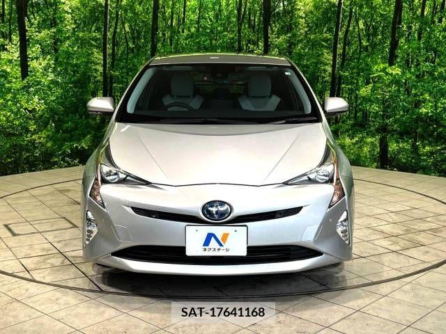 Toyota PRIUS 2018-02 366596-16