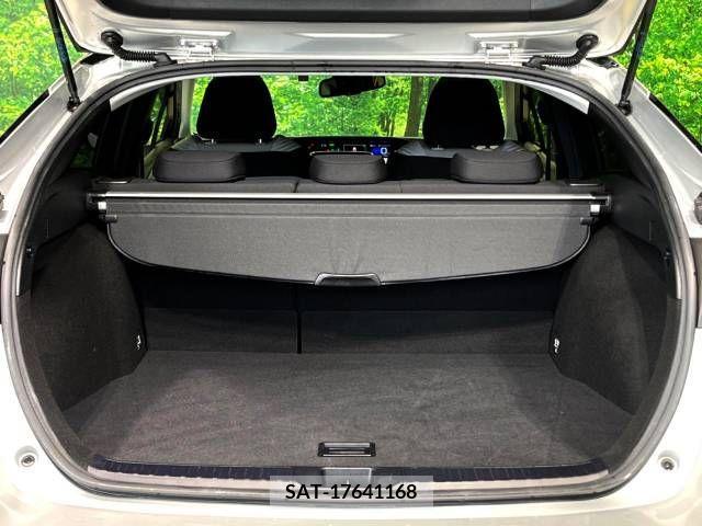 Toyota PRIUS 2018-02 366596-15
